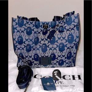 ✅Authentic✅ NWT BAPE® x Coach Field Tote 40